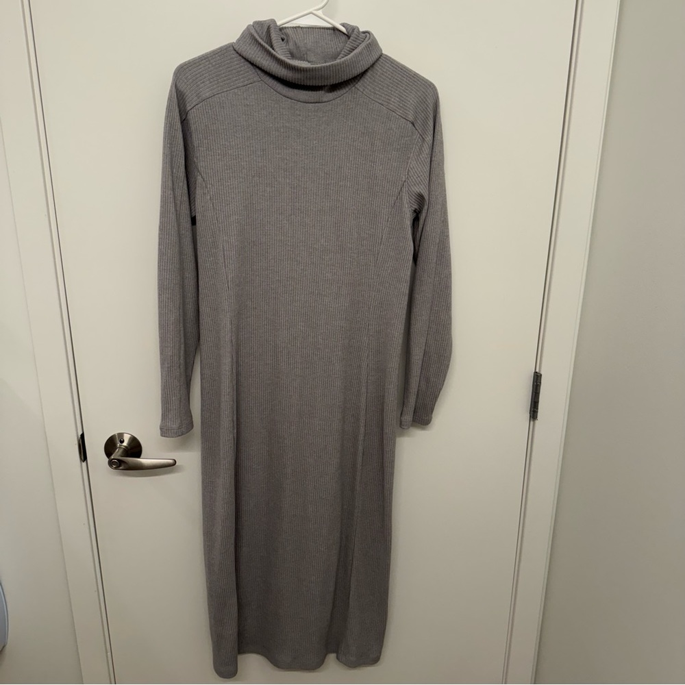 Lou & Grey Grey Turtleneck Sweater Dress